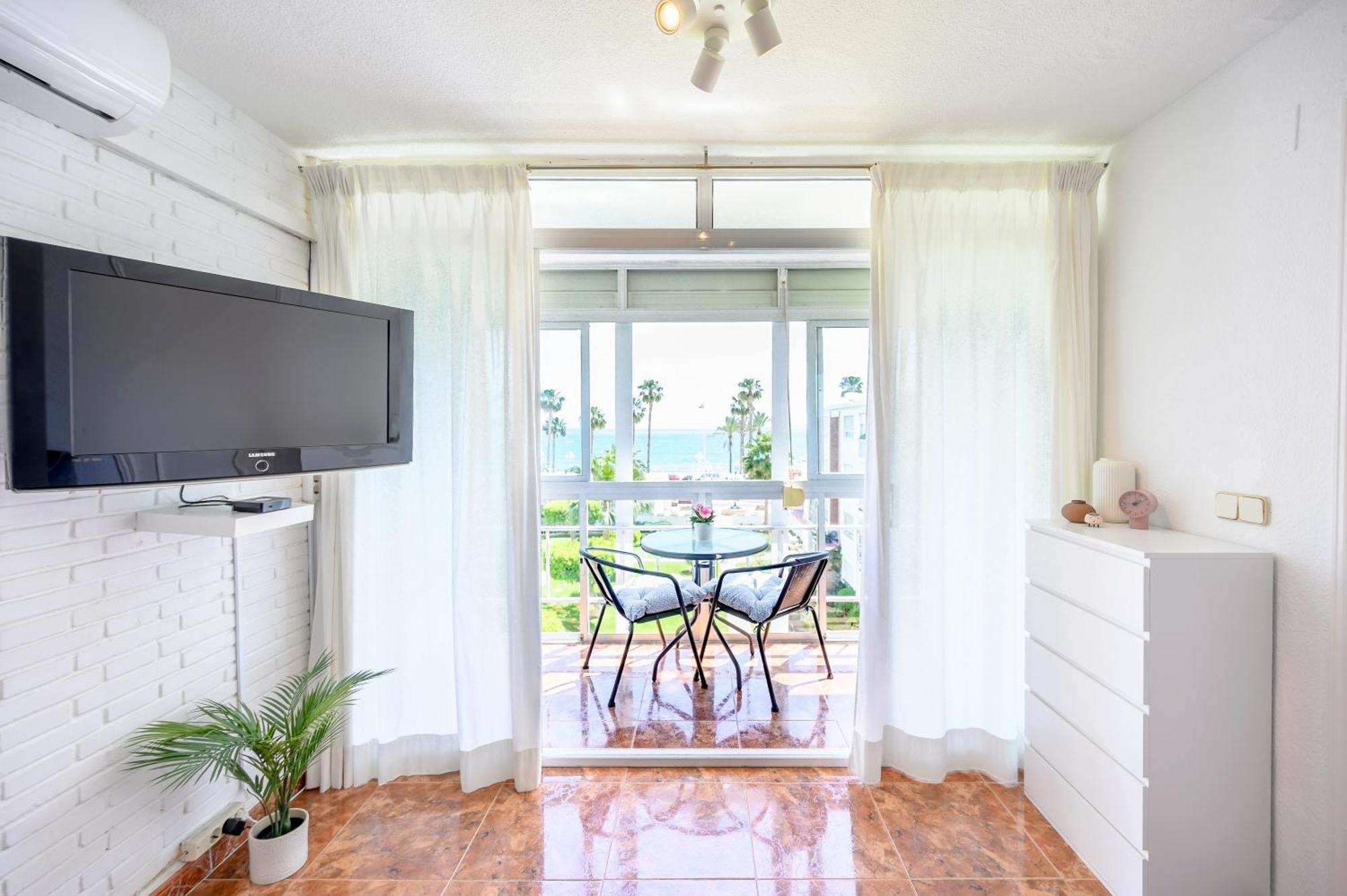 Sea View Apartament *